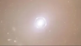 590 milyon isik yili uzakta kusursuz einstein halkasi kesfedildi W4WtwWhM