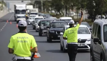 bakan yerlikaya trafikte makas atanlara korkunc cezalar fx8CtFga