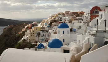 bosaltilan santorini adasini hirsizlik endisesi sardi sURFwGTd
