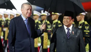 erdogan endonezyada resmi torenle karsilandi 8lmm9xdR