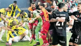 kalbimiz bugun galatasaray fenerbahce ve besiktas ile atiyor 9lD1rPOp