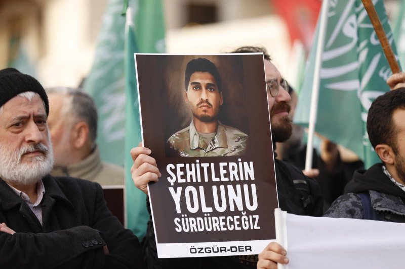 kassam tugaylari komutani muhammed dayf icin giyabi cenaze namazi kilindi 4 uFSuQraw