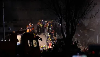 konyadaki bina enkazinda 3 kisi kurtarildi afad gorevlisine hos geldin abi dedi hjKcX8VI