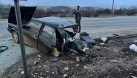 mudurnuda kaza faciaya donusuyordu otomobil ikiye bolundu aydJz8X3