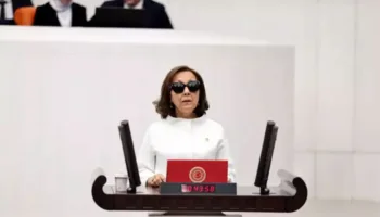 ak partiye katilan serap yazicidan ozgur ozel aciklamasi xYqfecUQ