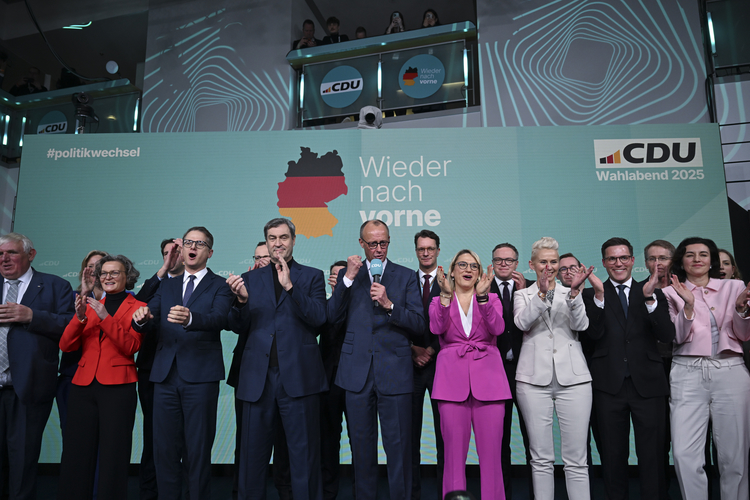 almanyadaki secimde abd etkisi scholz yenildi afd ikinci parti cikti 3 e6BPdrN7