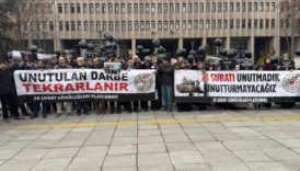 ankara adliyesi onunde 28 subat protestosu YFx8ap9Y