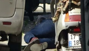 annesini rehin aldi komsusunu yaraladi polise ates acti catismada oldu ypHeRTQ2