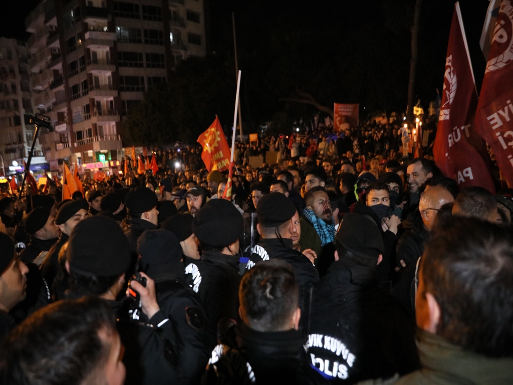antalyada imamoglu gerginligi 1 1zFlh3fS
