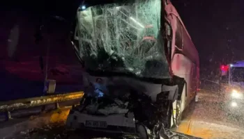 antalyada yolcu otobusu kazasi WVlGh9CC