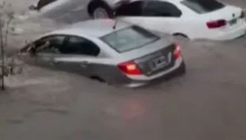 arjantindeki siddetli yagislar 13 kisinin hayatina mal oldu AMA1aq4E