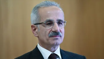 bakan uraloglu kar yagisi ulasimi etkilememesi icin 724 calisma MgeGrJhm