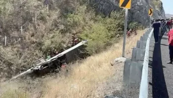 devrilen otobuste can pazari olu ve yaralilar var yyPC2Vkn