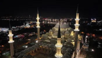 dunya liderleri sirket yoneticileri ve spor kuluplerinden ramazan mesajlari aZVNeMV5