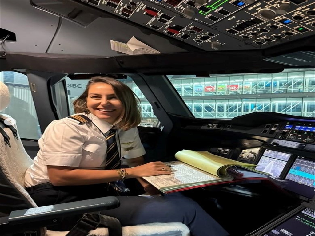 dunyanin en buyuk yolcu ucagina ilk turk kadin kaptan pilot 0