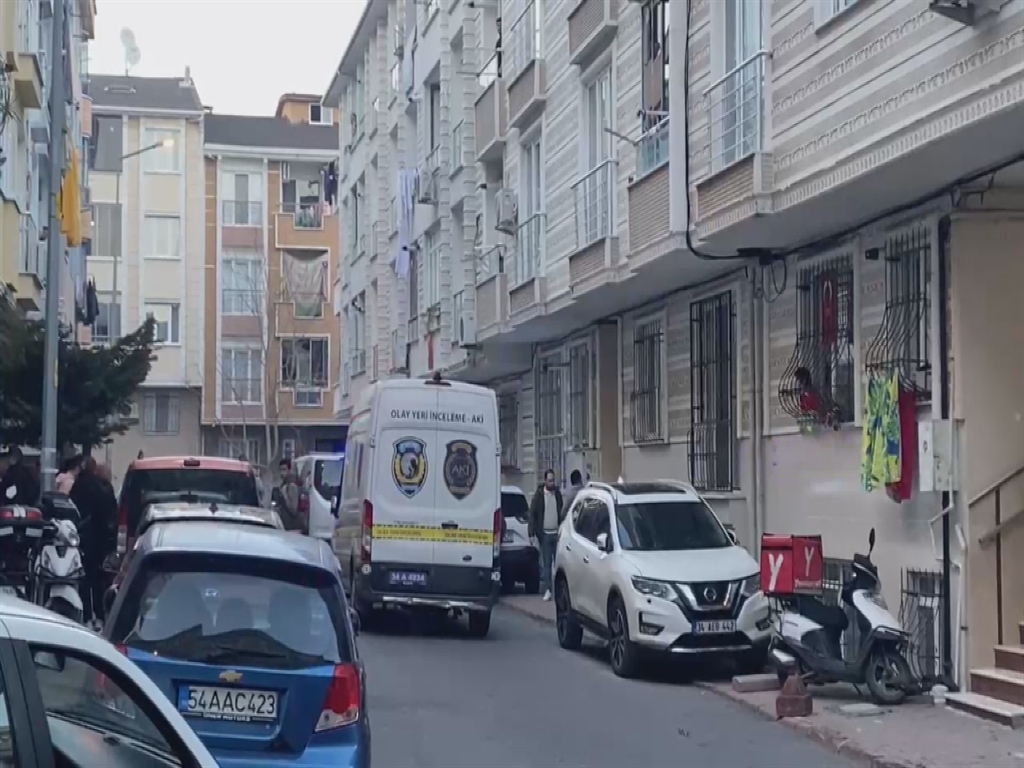 eski esini bicakla oldurup intihar etti 0 R91erqHr