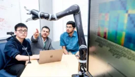 felcli adam dusunerek robotu kontrol etti D2yjkRnb