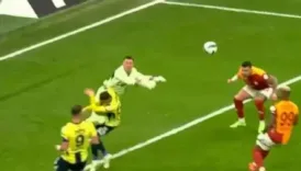 galatasaray ile fenerbahce arasindaki tartisma yaratan pozisyonu eski hakemler degerlendirdi x2arCCp1