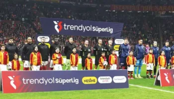 galatasaray ve fenerbahce oyunculari birbirlerine selam bile vermediler XNm5MHzR