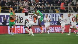 galatasaraydan alanyada muhtesem geri donus OS7ycYE2