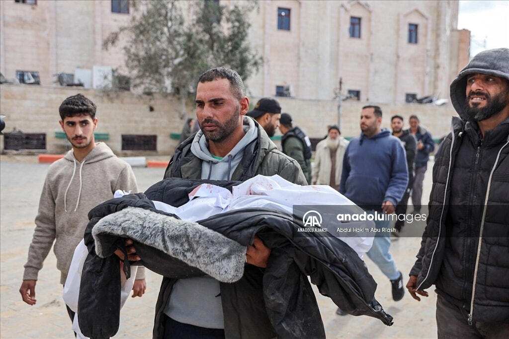 gazzede yeni bir kriz israilin bombardimani her gecen gun artiyor 2 a9eEwsyg