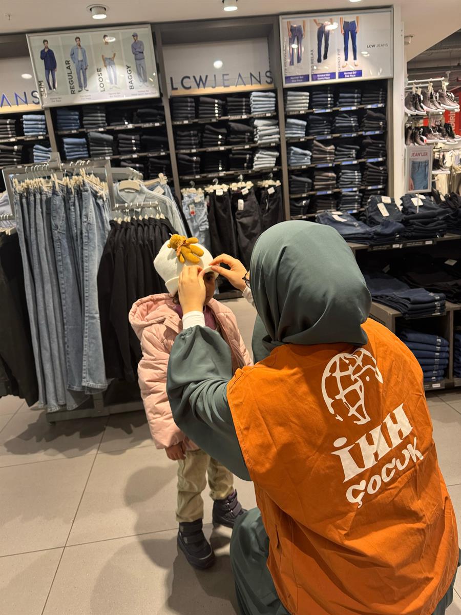 ihhdan turkiyede binlerce kisiye kis yardimi 2 AMbdVagU