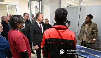 ispartada somalili askerler arasinda kavga 24 yarali var v8bYgPUO