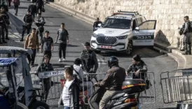 israil filistinlilerin mescid i aksada namaz kilmalarini zorlastiriyor TSMk41BT