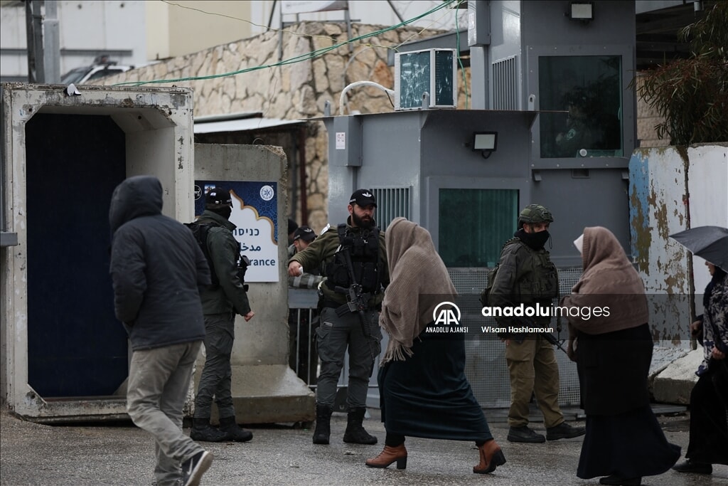 israilin kuduse giris engelleri filistinlileri yildirmiyor 1