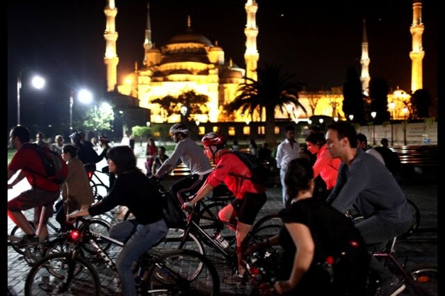 istanbulda ramazana ozel iftardan sahura bisiklet turu basliyor 0 WbsZVyqV