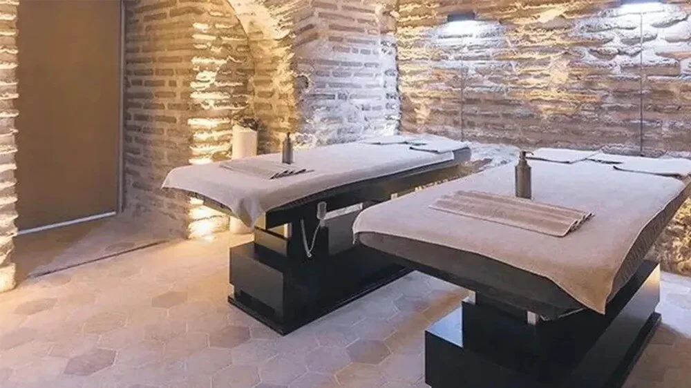 istanbuldaki tarihi sarnicin havuzmasaj merkezi oldugu ortaya cikti 0 fvpplaTF