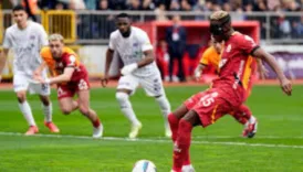 kasimpasadan muthis geri donus galatasaray yine puan kaybetti rfPMgWCd