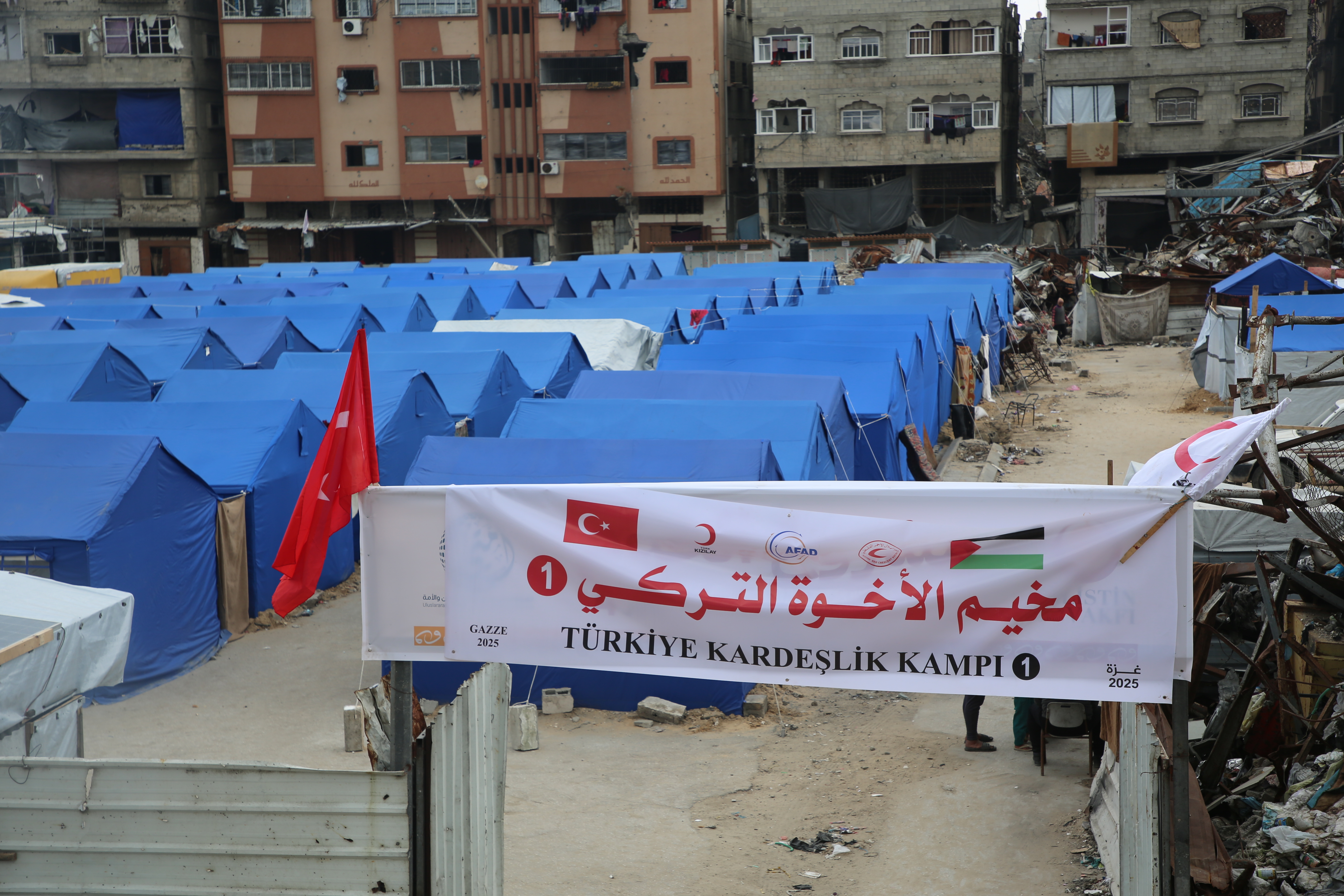 kizilay gazzede afad cadirlariyla kamplar kuruyor 3