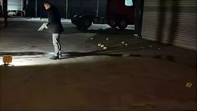 kocaelide trafikte gergin anlar damadini tabancayla vurdu 1 P8nH2uR1