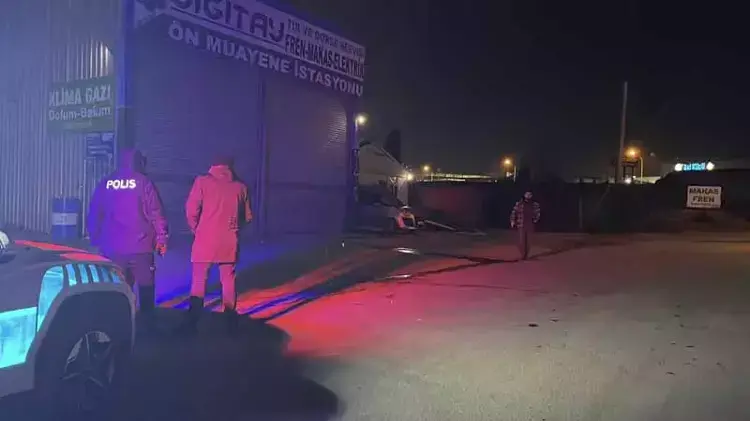 kocaelide trafikte gergin anlar damadini tabancayla vurdu 2 eezweAy8