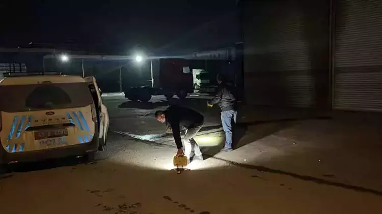 kocaelide trafikte gergin anlar damadini tabancayla vurdu 4 tK8ItW9L