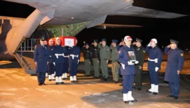 pence kilitte aci haber sehit asker memleketine ugurlandi qxaVlUrS