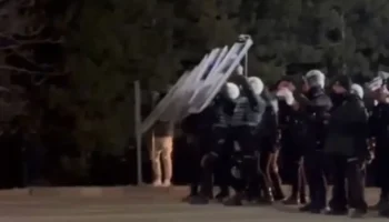 polis ogrencilere plastik mermiyle mudahale etti iddiasi bFkLwk68