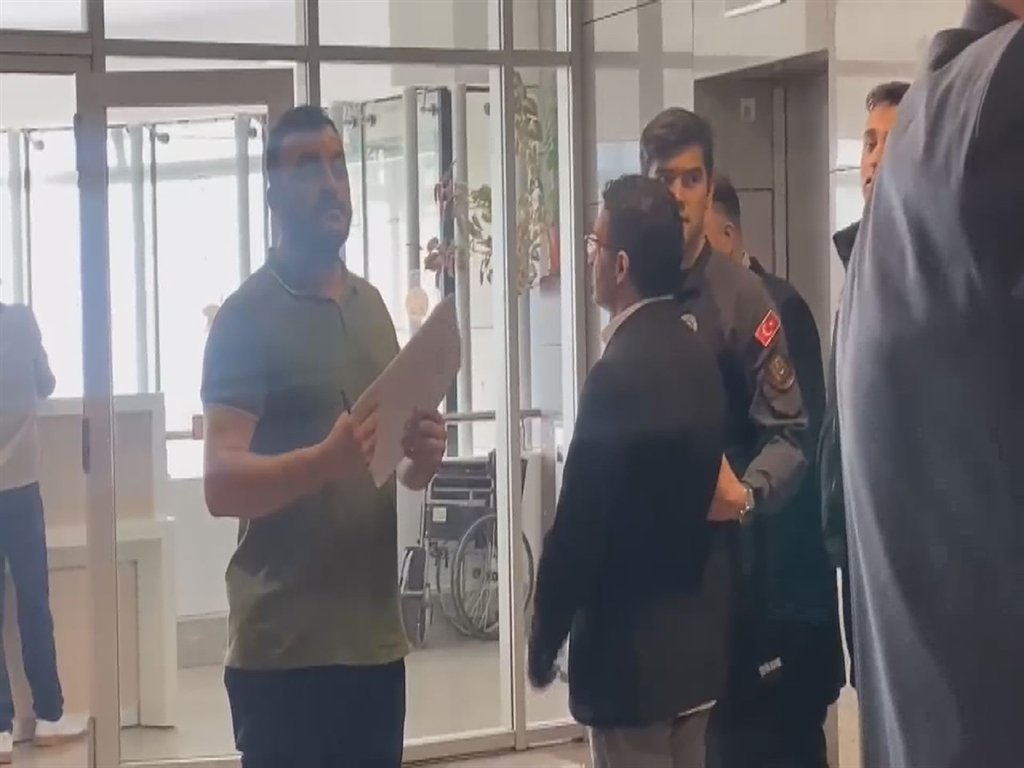pozitifbank ve flash tv sahibi erkan kork ve 21 kisi tutuklandi 0 iHsEP8fh