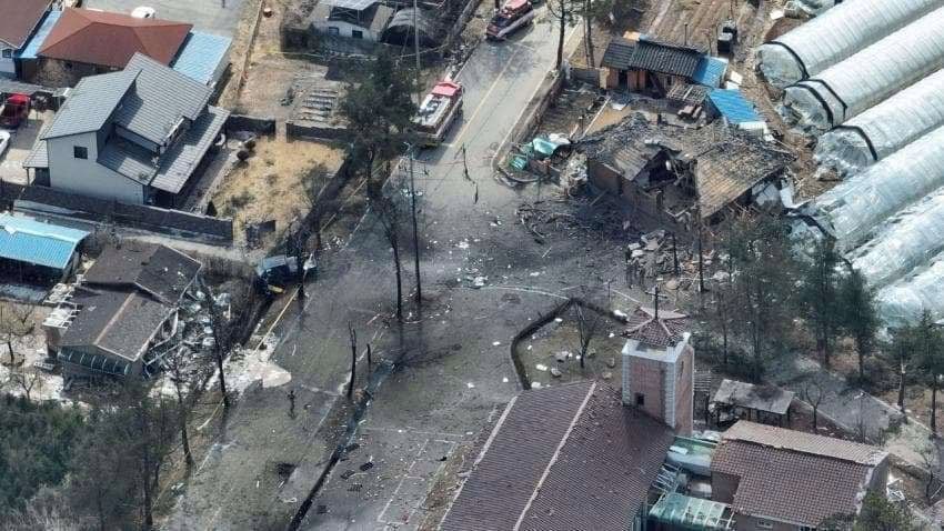 savas ucagi yanlislikla bomba atti 0 NSPrry4a