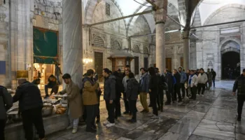 sehzadebasi camiinin tahribatina karsi nobet CCLiexpX