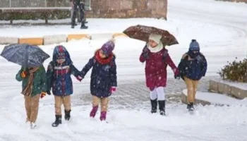 sivasta kar ve buzlanma tehlikesi buyuyor okullar tatil edildi mi TiSrHXOU