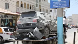 somali cumhurbaskani mahmudun konvoyuna bombali saldiri IXyrUjt8