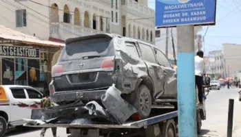 somali cumhurbaskani mahmudun konvoyuna bombali saldiri IXyrUjt8