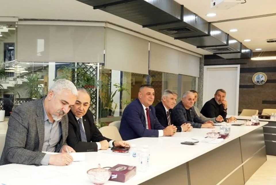 toplu sozlesme rekoru isci maasi 102 bin tl oldu 0 emXJD73Z