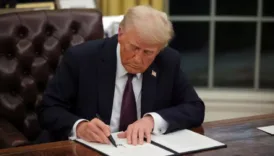 trumptan otomobil ithalatina 25 vergi kFOjWqGC