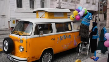 yetim vakfi ramazani cocuklarla birlikte karsiladi O7ZvO9yp