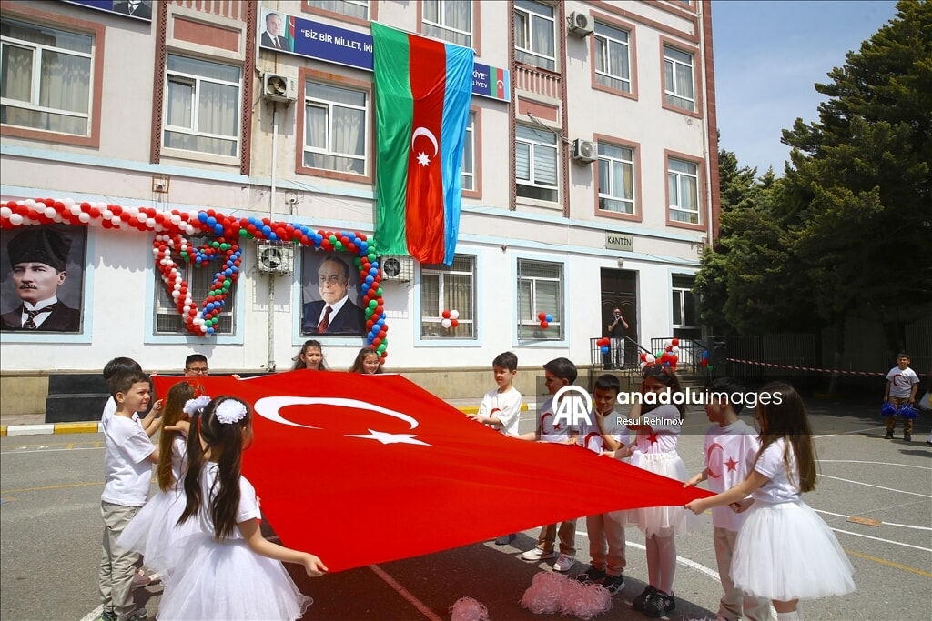 23 nisan dunyada kutlandi turk bayrami uluslararasi sahnede 0 5ibGksQZ