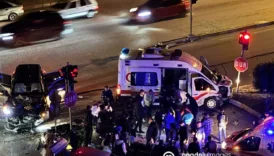 antalyada trafik kazasi ambulans ile otomobil carpisti NkzAYWaI