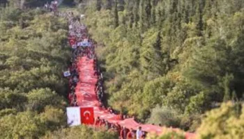 canakkalenin kahramanlarina saygi 57 alay vefa yuruyusu gerceklesti nFKVLyBx